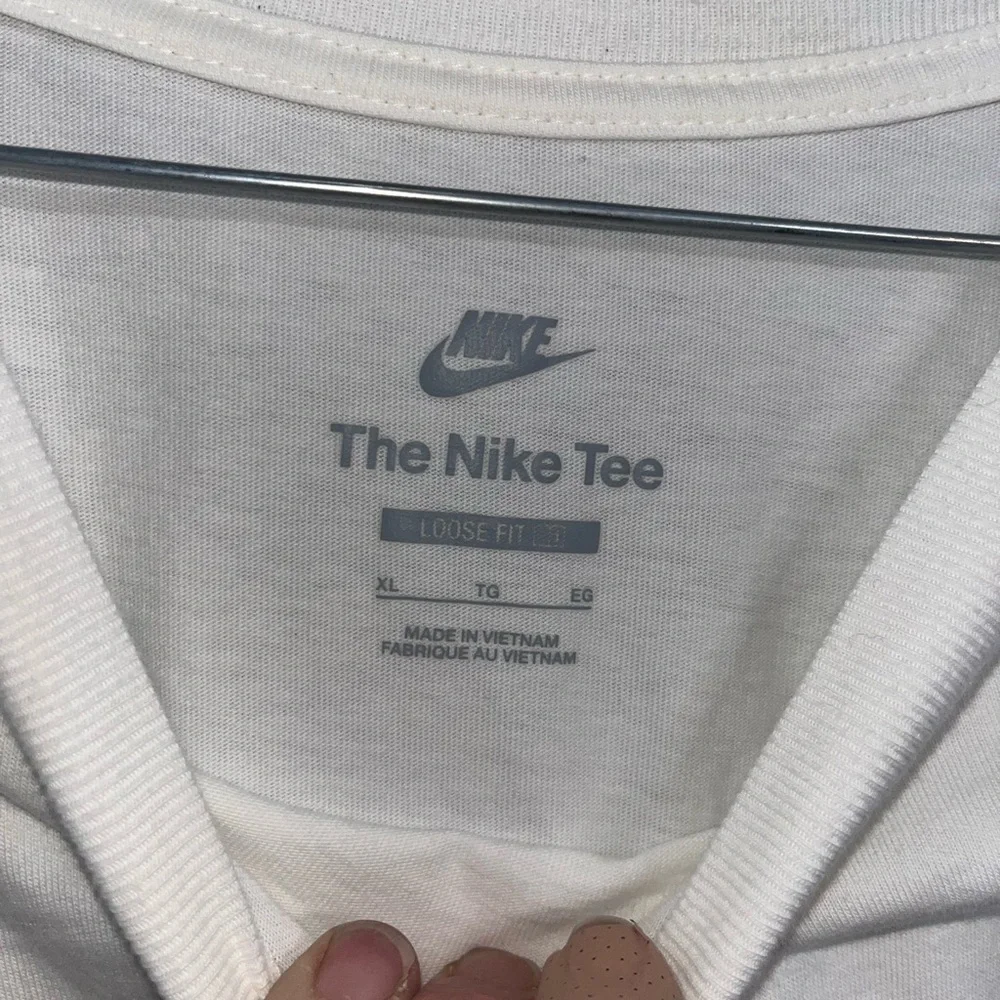 Nike White and Orange‎ Men's Tee